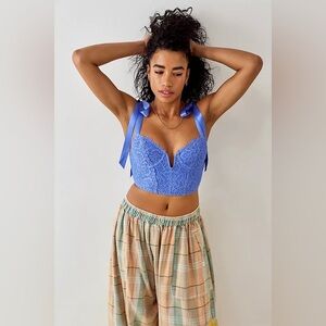 Urban Outfitters Out From Under Yvonne Lace Bow Cropped Corset